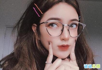 可爱卖萌的自拍说说 适合发自拍的说说可爱